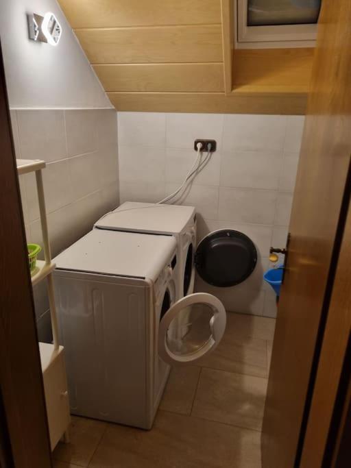 Gemuetliche Wohnung Am Waldrand Thierhaupten 외부 사진